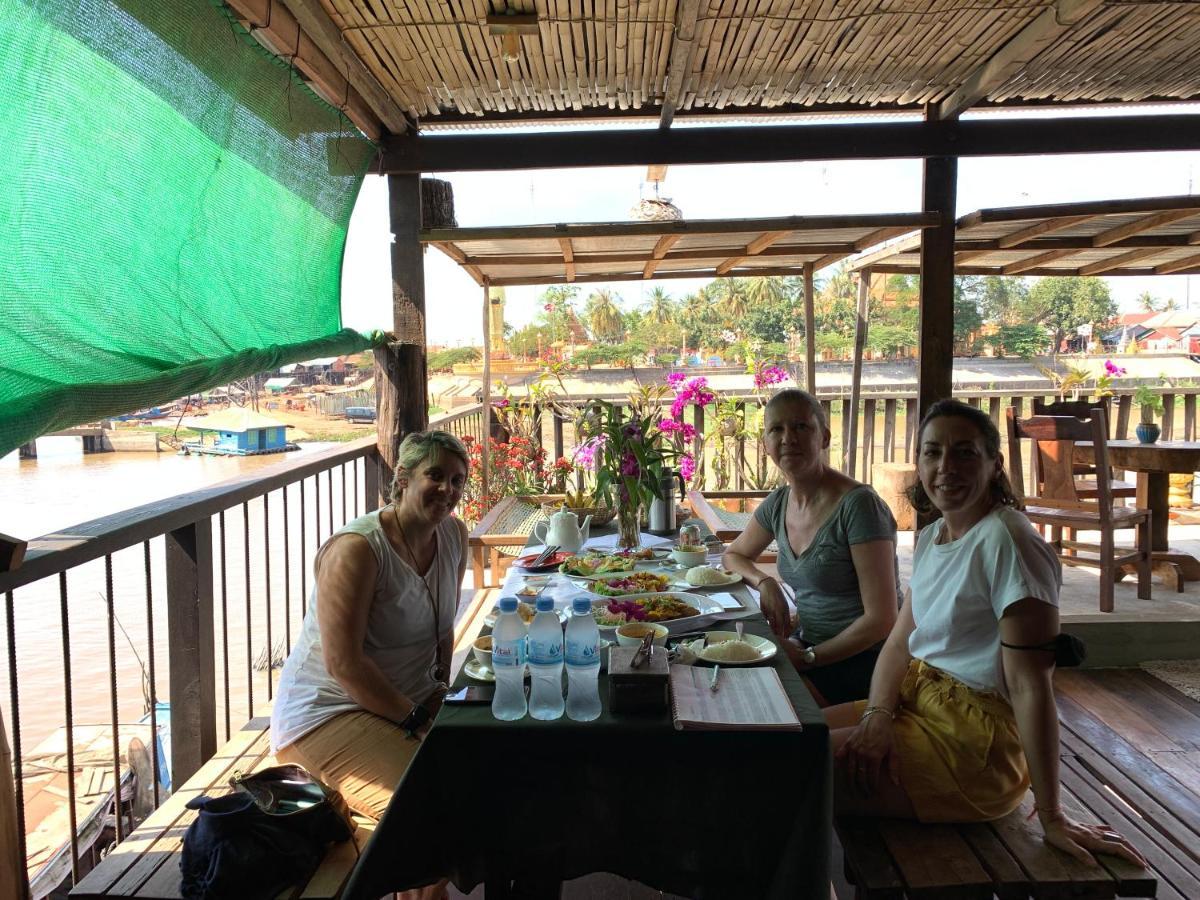St 63 Home Stay & Tour Kampong Khleang Exterior foto