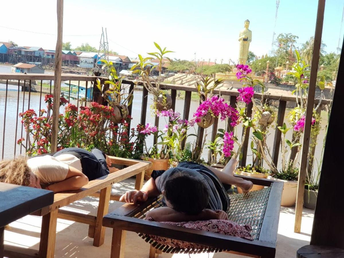 St 63 Home Stay & Tour Kampong Khleang Exterior foto